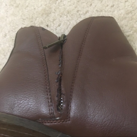 Lucky Brand LP Brenon Booties Ankle Boots Faux Leather Zips Stacked Block Heel 8 - Picture 10 of 12